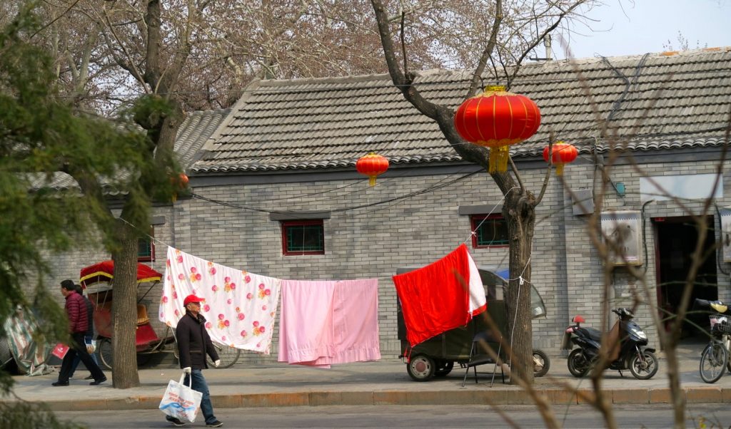 I Pekings gamla hutonger strosar vi gärna och de bilder och upplevelser som vi fåt påminner om en svunnen tid 