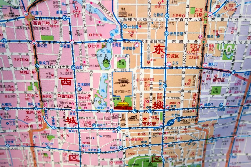 Att läsa en karta över Peking där det står på kinesiska är en utmaning.
