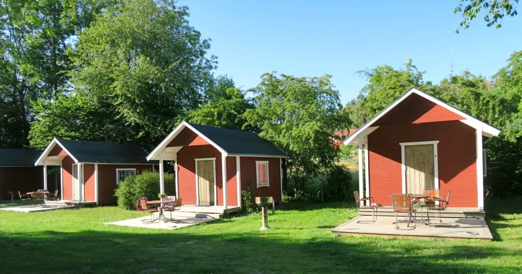 Gäststugorna som tillhör pensionat Solgården
