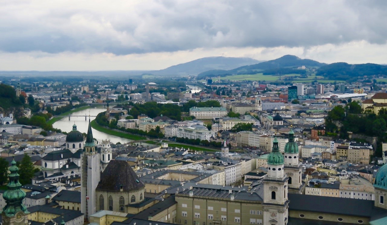 Reseåret fortsatte med en tur till Österrike och staden Salzburg. 