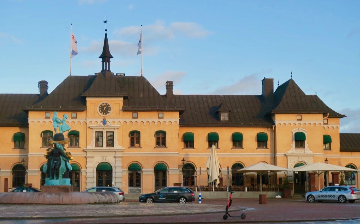 Uppsala ganla stationshus från 1866. 