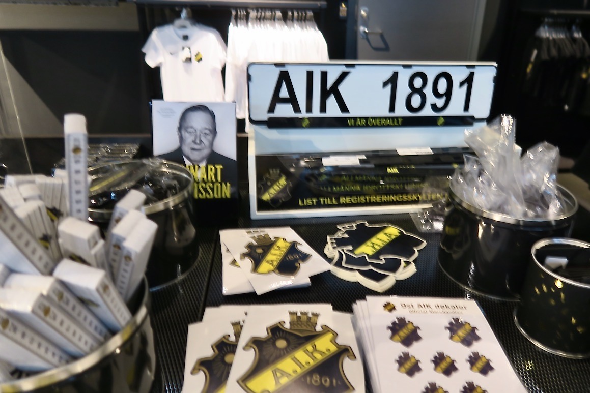 Hänt i veckan. Besök i Solna och i Mall of Scandinavia och i AIK butiken Friend´s Arena. 