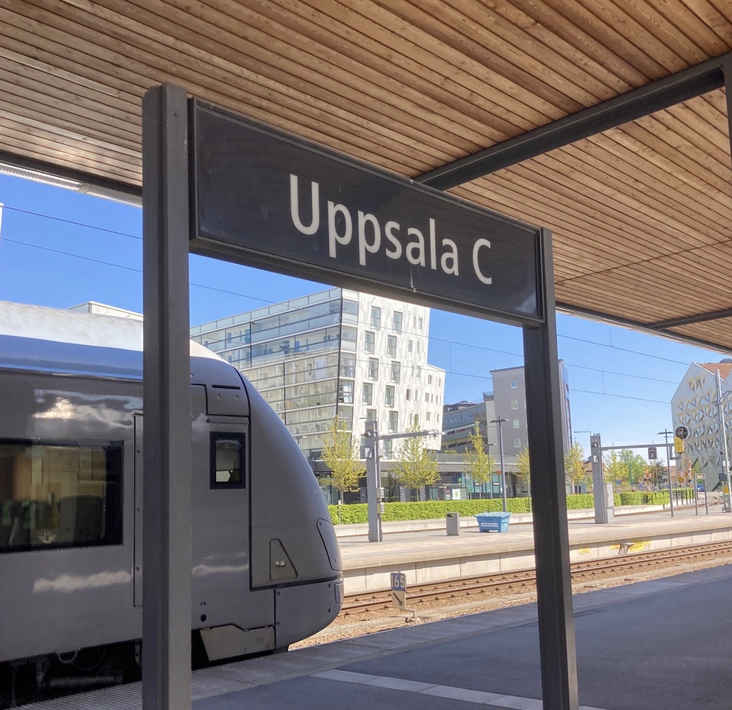 Till Uppsala kom jag utan spänningsförhöjande moment. 