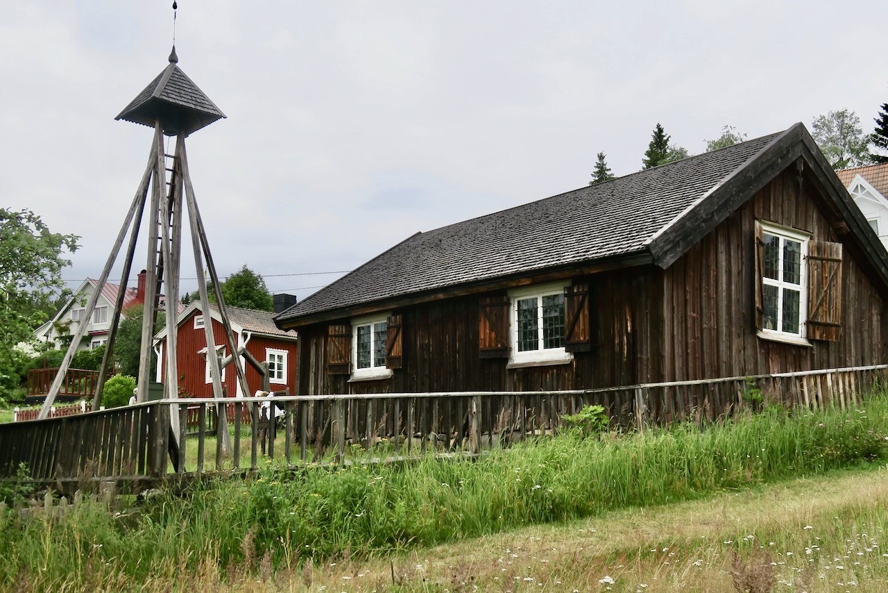 På Ulvön är det fint att också ta en titt inuti det gamla kapellet från 1600-talet. 